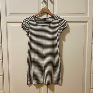 Theory Green and White Striped Tee Dress Size S/P